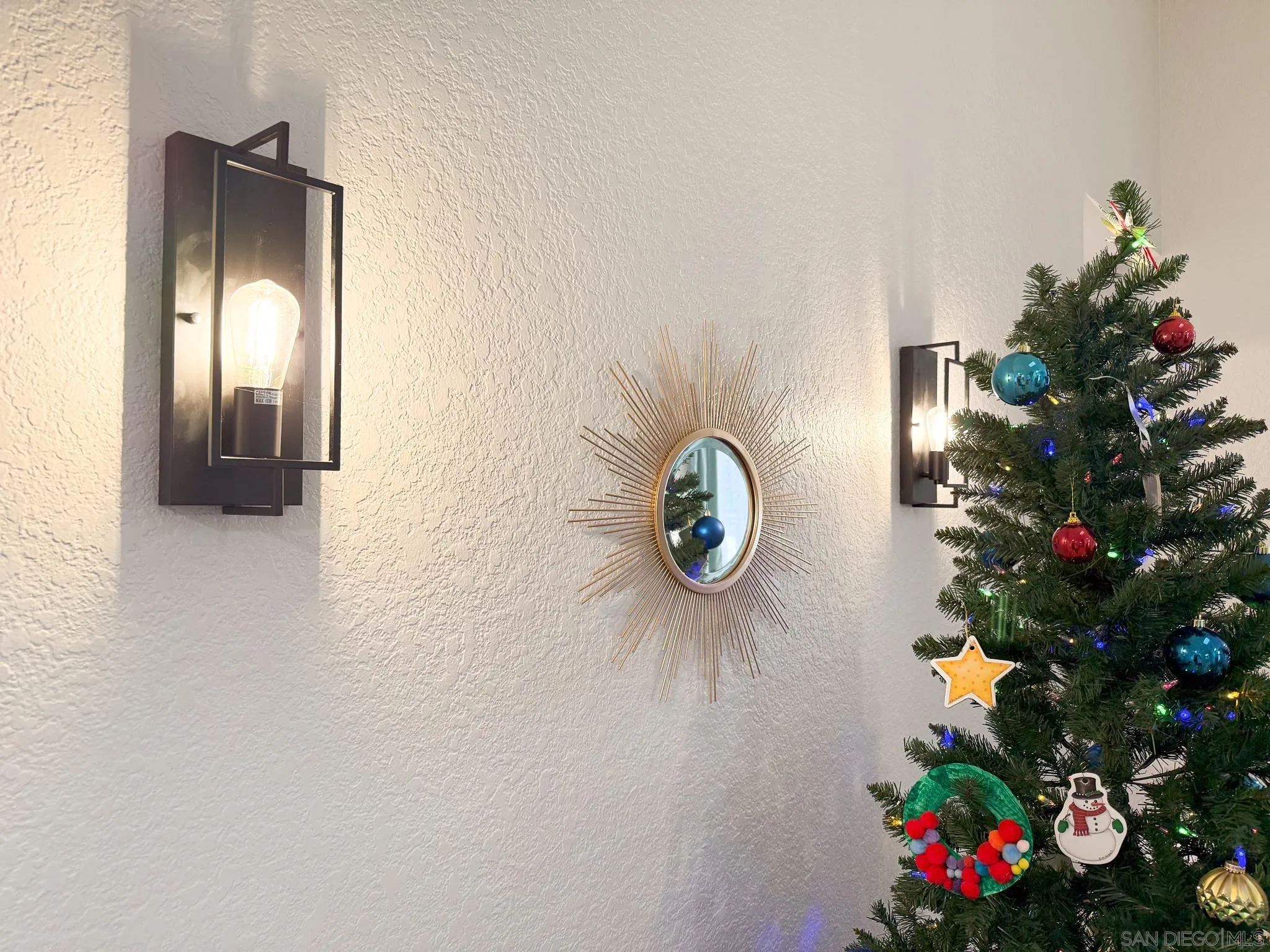 1457 Fallsview Place Escondido, CA 92027 - Photo 11 of 41 wooden floor with a potted plant