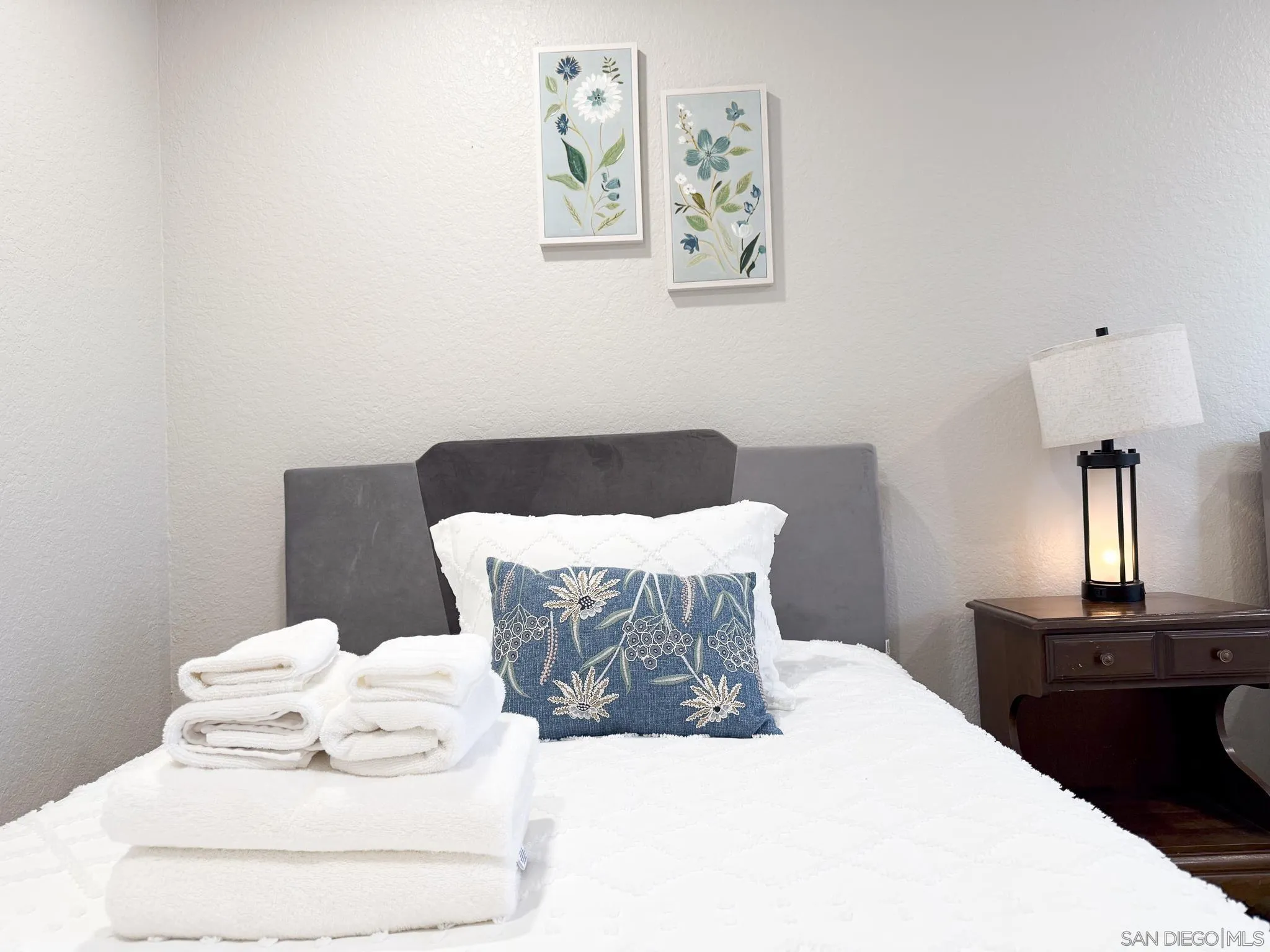 1457 Fallsview Place Escondido, CA 92027 - Photo 31 of 41 a bathroom with a sink toilet and mirror