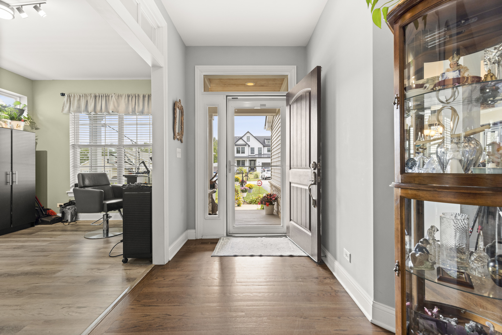 4508 Drendel Road Downers Grove, IL 60515 - Photo 3 of 30 Gallery Image 3