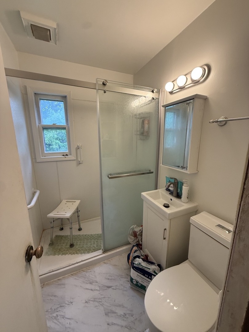 2025 Delaware Road Waukegan, IL 60087 - Photo 5 of 11 Gallery Image 5