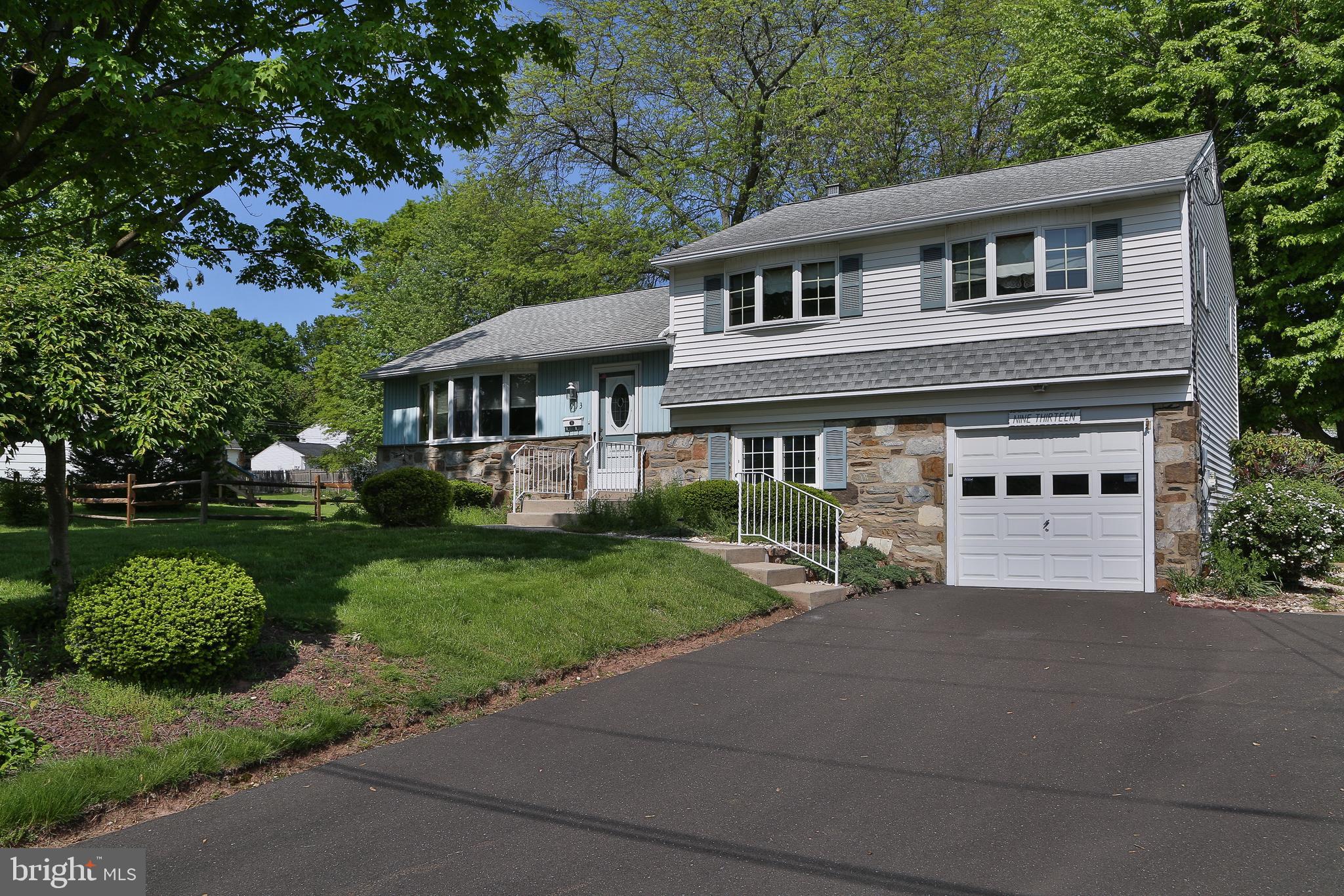 913 Roberts Road Warminster, PA 18974 - Photo 2 of 38 Exterior