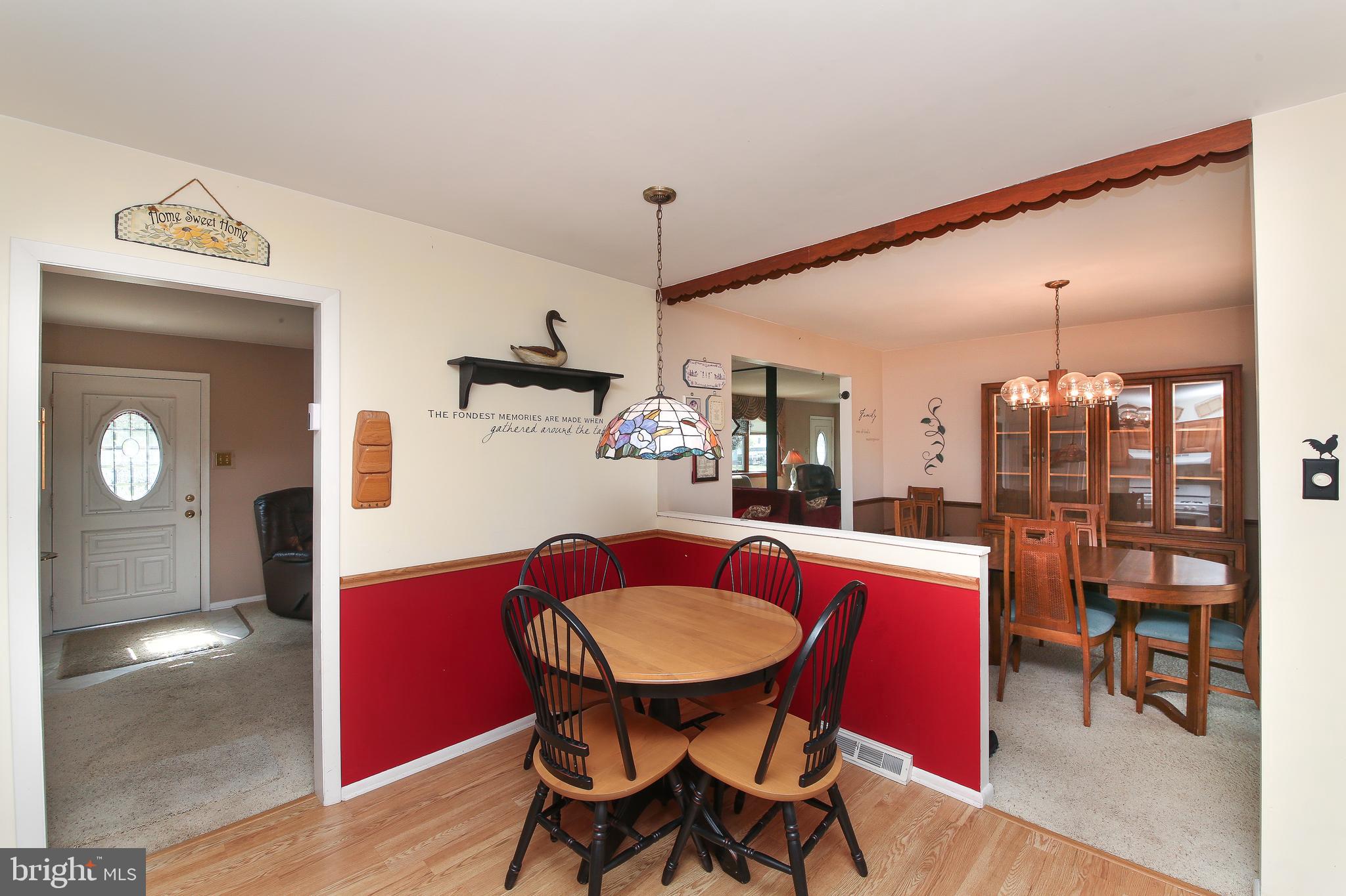913 Roberts Road Warminster, PA 18974 - Photo 10 of 38 Kitchen
