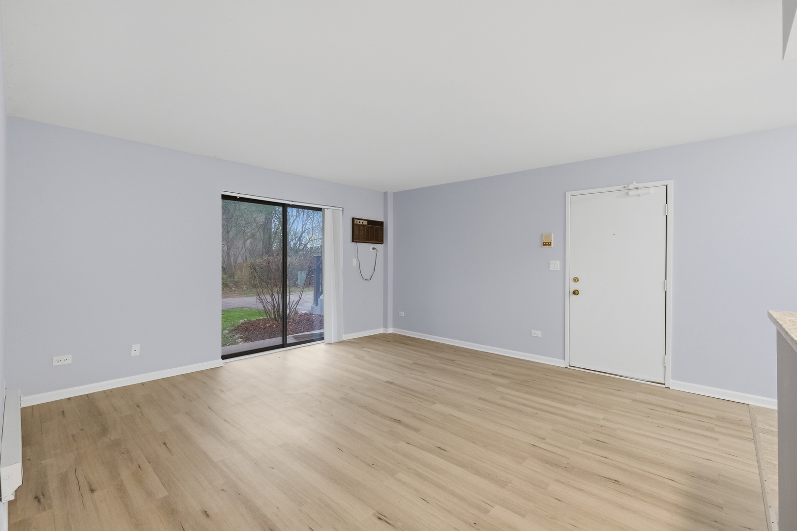 621 South Virginia Road, Unit 107 Crystal Lake, IL 60014 - Photo 2 of 24