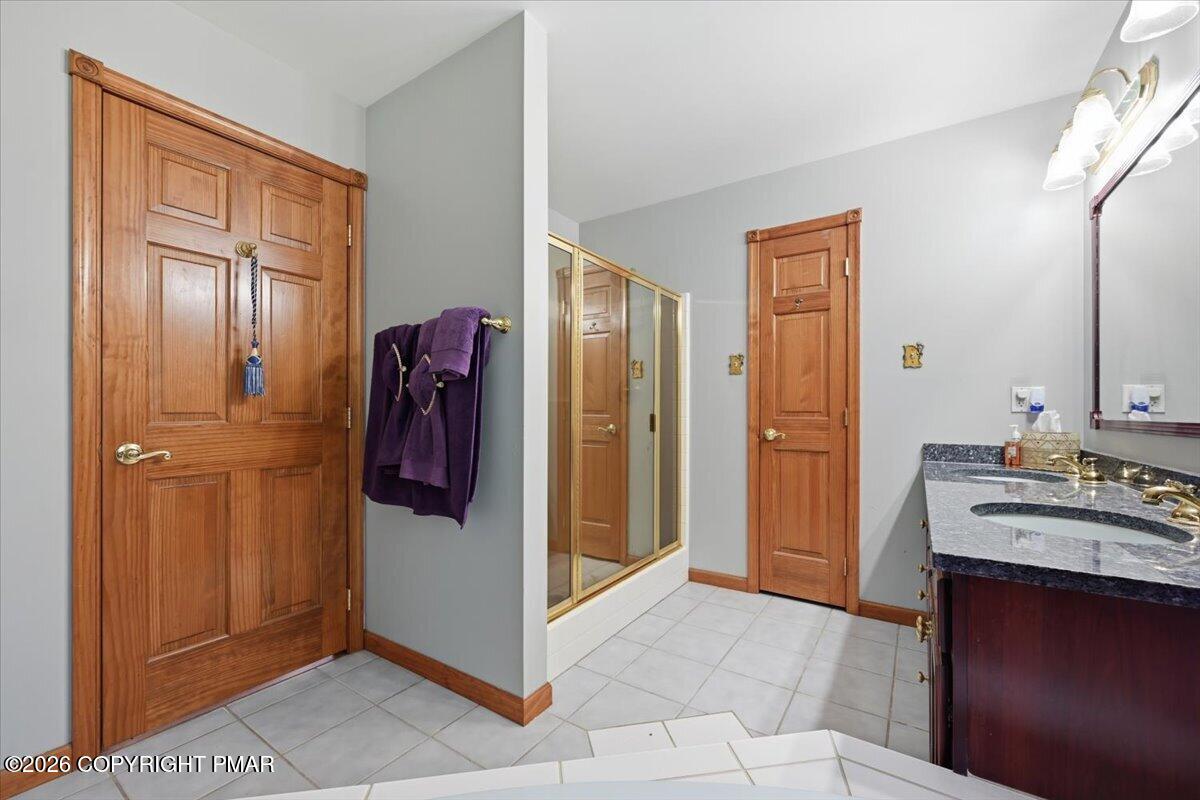 498 Twinbrook Road Wilkes Barre, PA 18702 - Photo 83 of 121 081-073_DSC_0776