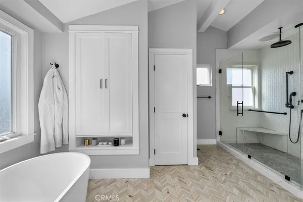 $18,000 | 1740 1st Street, Manhattan Beach, CA 90266