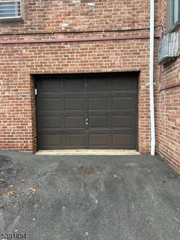 a view of a garage