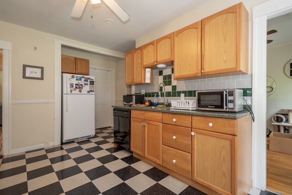 93 Brantwood Road Worcester, MA 01602 - Photo 23 of 35