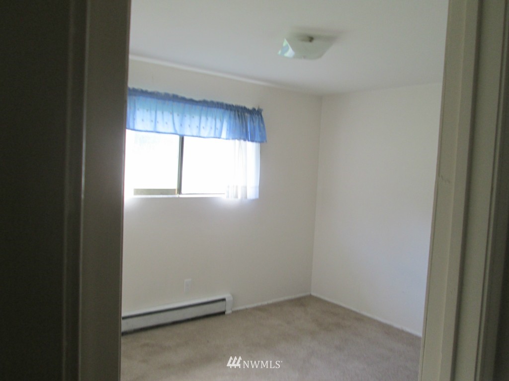 2412 Williams Road Oak Harbor, WA 98277 - Photo 13 of 13 Gallery Image 13