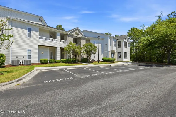 $275,000 | 3909 Botsford Court, Unit 104, Wilmington, NC 28412
