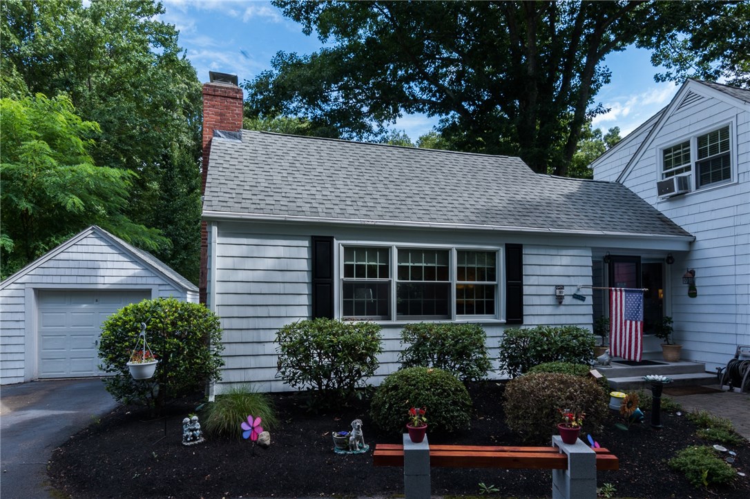 851 Cowesett Road Warwick, RI 02886 - Photo 3 of 48