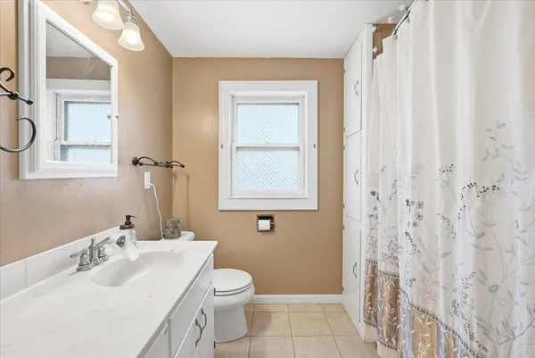 $304,900 | 1060 Franklin Street, Baldwin, WI 54002
