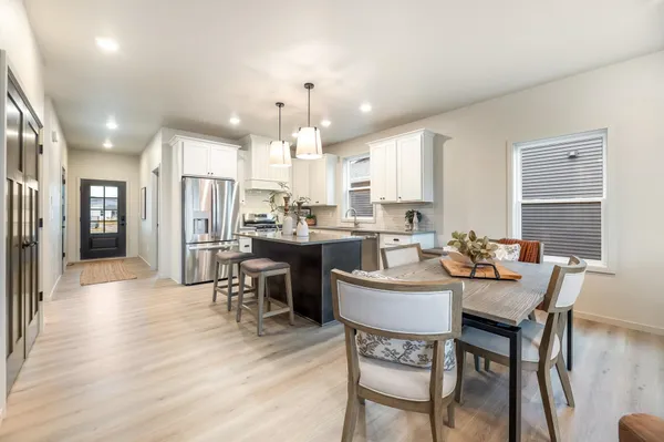 $489,000 | 3722 East Callalilly Lane, Appleton, WI 54913