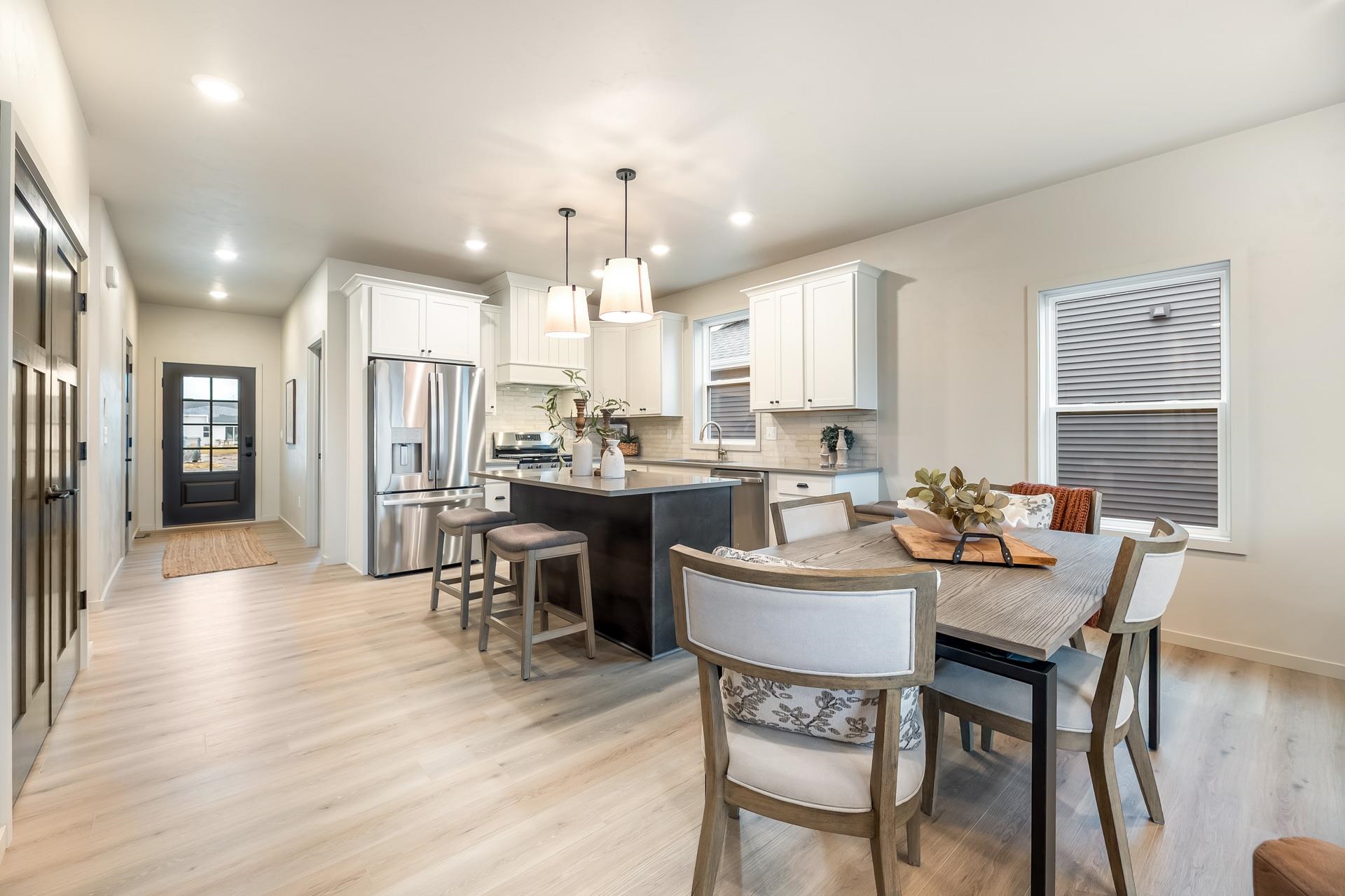 3722 East Callalilly Lane Appleton, WI 54913 - Photo 9 of 21