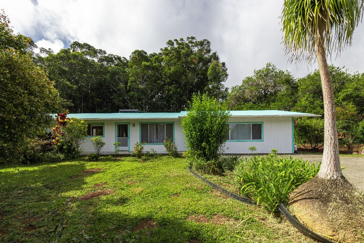 443350 Kalaniai Road, Honokaa, HI 96727 Compass