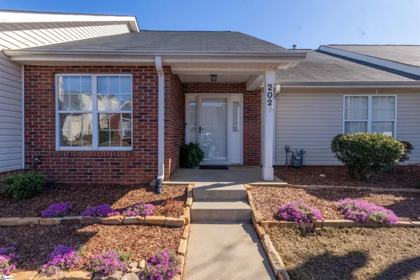 $239,900 | 202 Woodruff Park Lane, Simpsonville, SC 29681