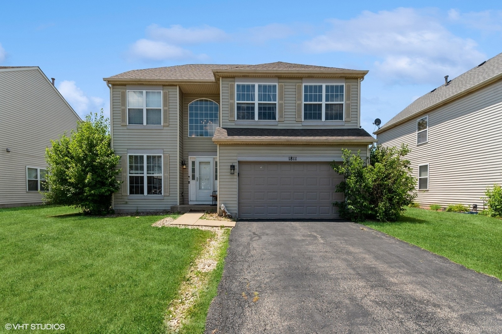 1811 Prairie Ridge Drive Plainfield, IL 60586 - Photo 1 of 31