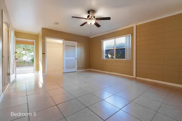 $2,295 | 3515 Northwest 8th Avenue, Gainesville, FL 32605