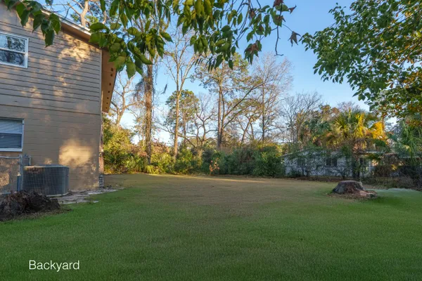 $2,295 | 3515 Northwest 8th Avenue, Gainesville, FL 32605