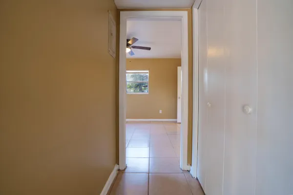 $2,295 | 3515 Northwest 8th Avenue, Gainesville, FL 32605