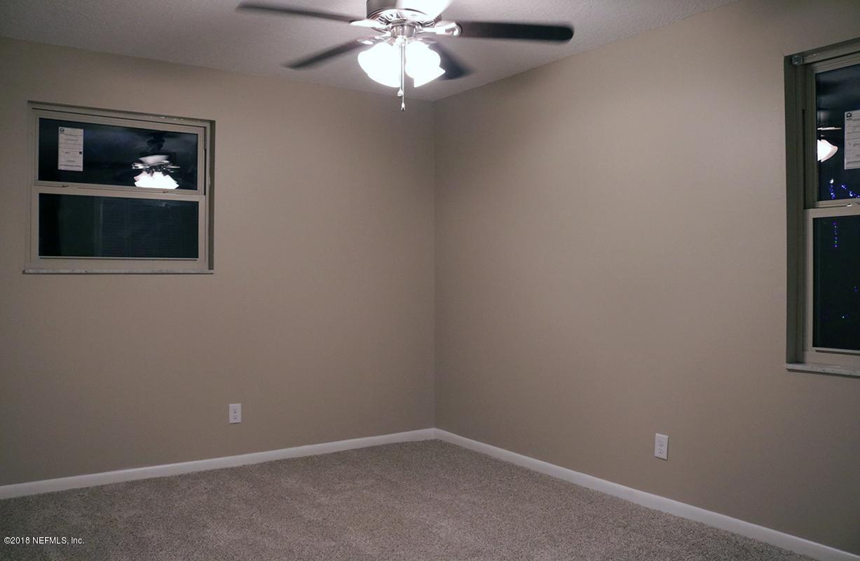 1405 Pinewood Road Jacksonville Beach, FL 32250 - Photo 8 of 15 David McLaughlin - pinewood 08