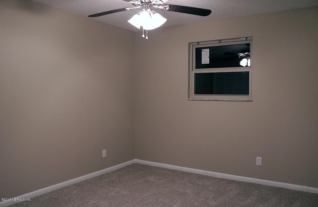 1405 Pinewood Road Jacksonville Beach, FL 32250 - Photo 9 of 15 David McLaughlin - pinewood 09