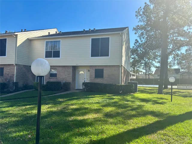 $160,000 | 14515 Wunderlich Drive, Unit 1413, Houston, TX 77069