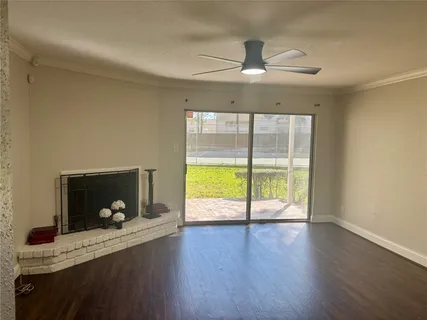 $160,000 | 14515 Wunderlich Drive, Unit 1413, Houston, TX 77069