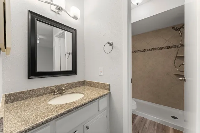 $160,000 | 14515 Wunderlich Drive, Unit 1413, Houston, TX 77069