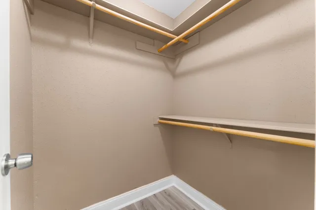 $160,000 | 14515 Wunderlich Drive, Unit 1413, Houston, TX 77069