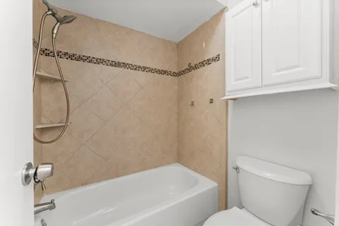 $160,000 | 14515 Wunderlich Drive, Unit 1413, Houston, TX 77069