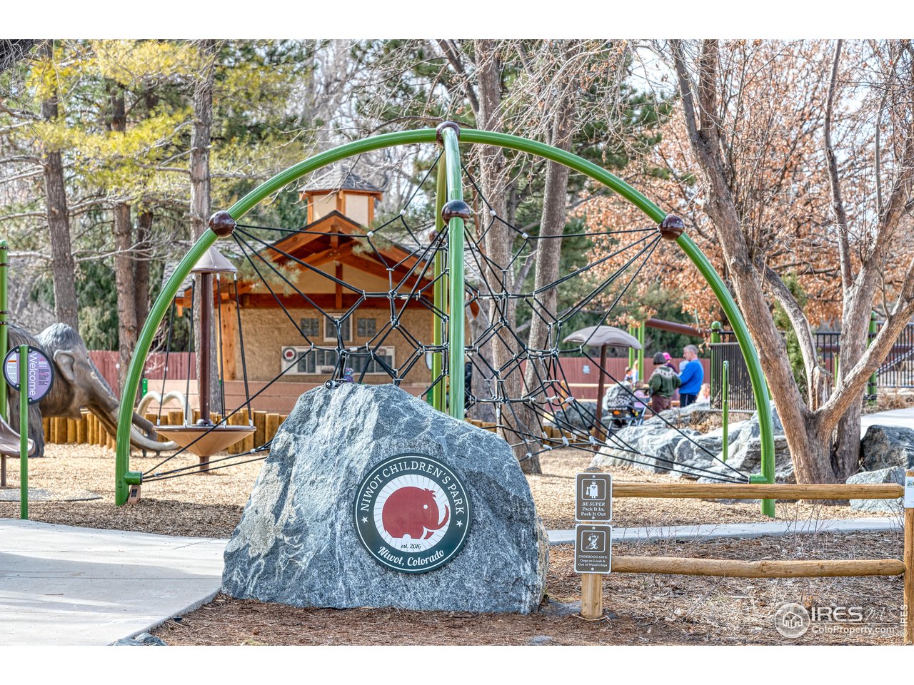 8943 Walker Road Niwot, CO 80503 - Photo 37 of 39 Childrens park