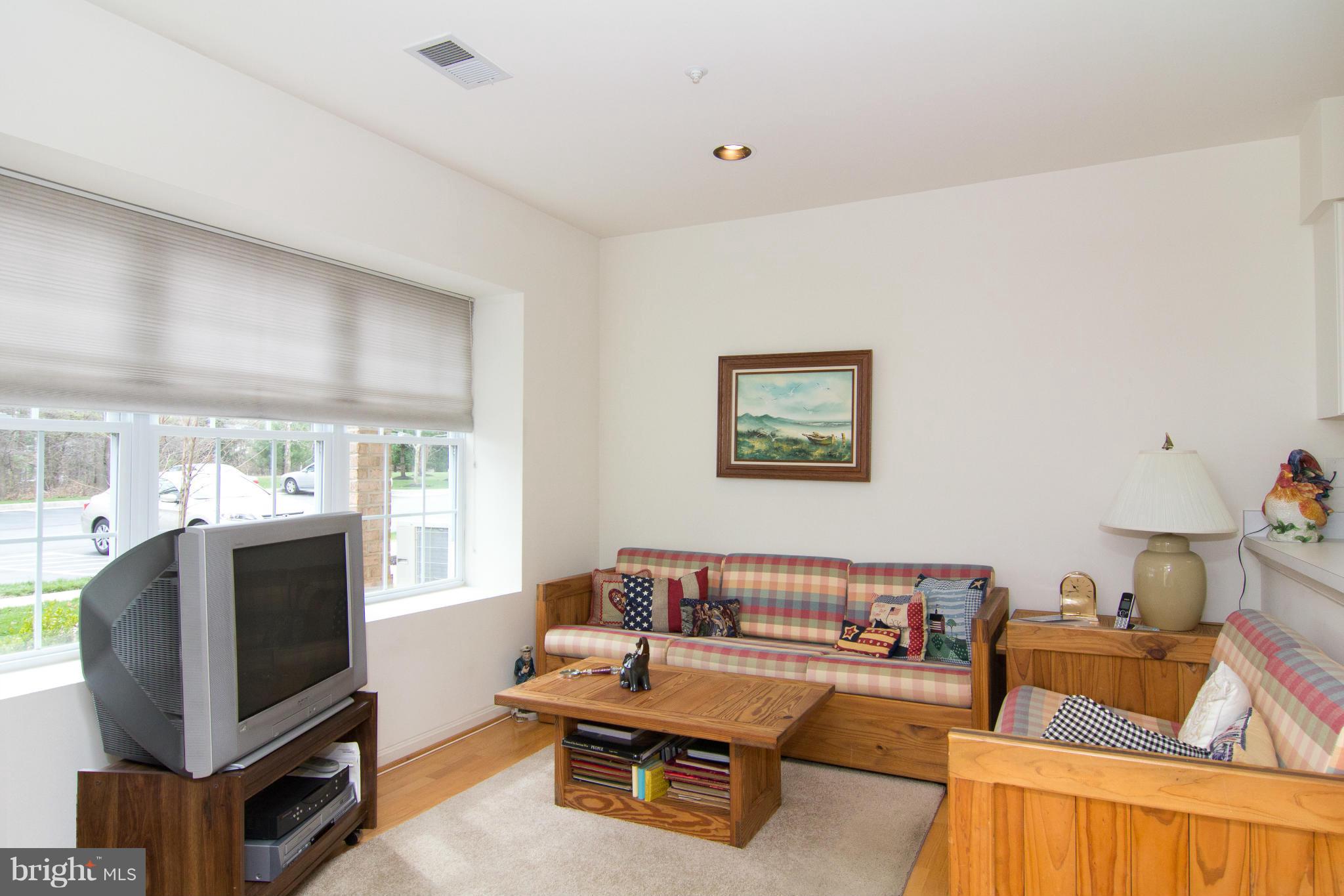 12350 Rosslare Ridge Road, Unit 104 Lutherville-Timonium, MD 21093 - Photo 5 of 20 Interior (General)