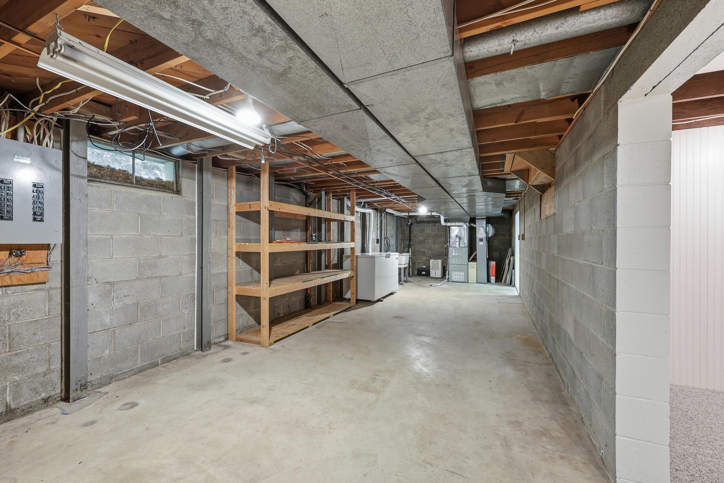 2245 Lane Road Columbus, OH 43220 - Photo 31 of 41 Lower Level