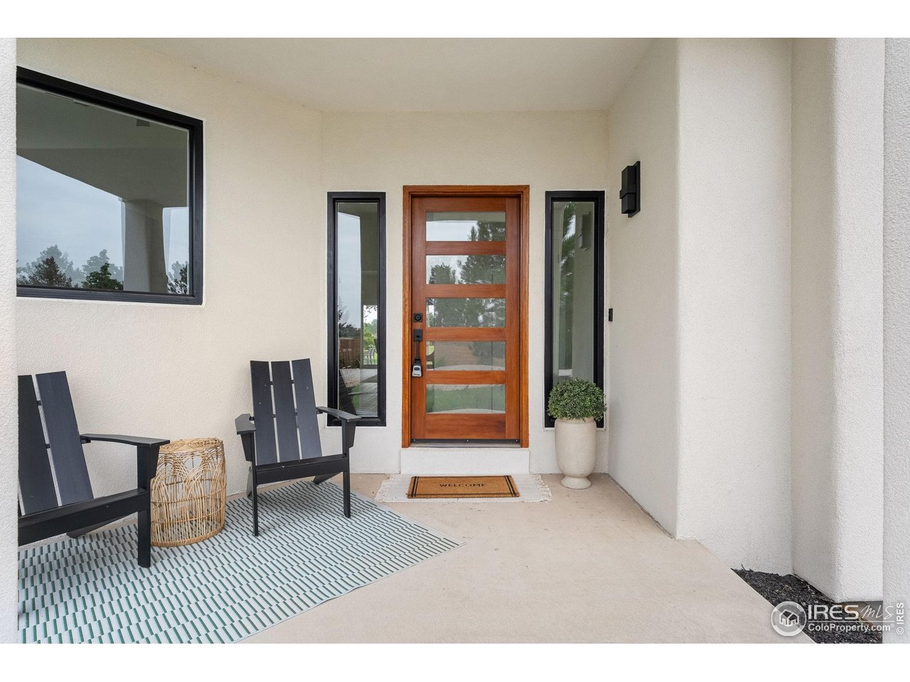 5304 Vardon Way Fort Collins, CO 80528 - Photo 6 of 47 a living room with furniture