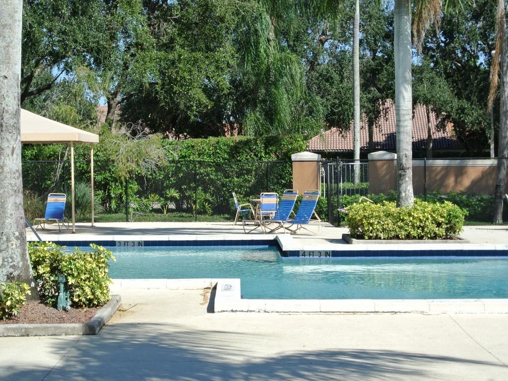 10672 Oak Lake Way Boca Raton, FL 33498 - Photo 29 of 33 Pool 1
