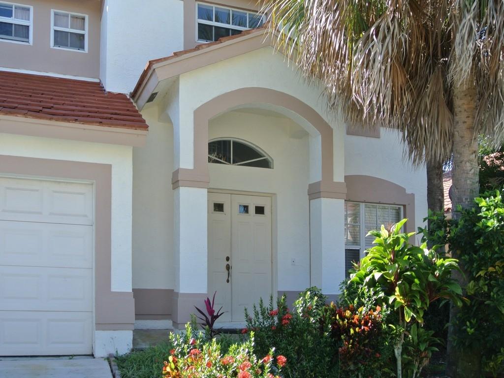 10672 Oak Lake Way Boca Raton, FL 33498 - Photo 5 of 33 Entrance - 10672 Oak Lake Way