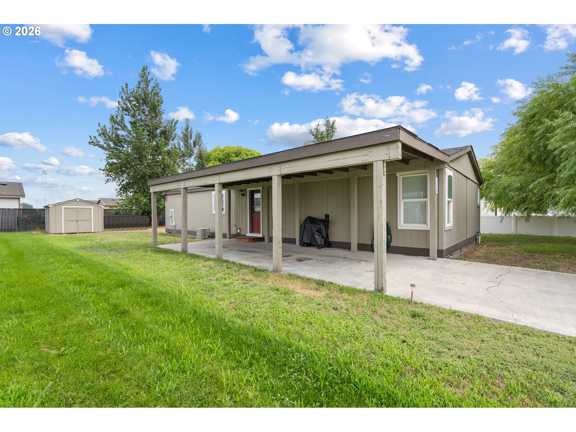 326 Anderson Road Boardman, OR 97818 - Photo 2 of 27