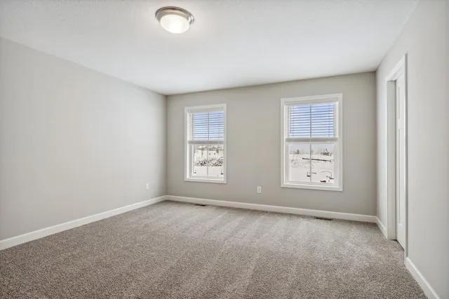 $2,895 | 9469 4th Street North, Lake Elmo, MN 55042