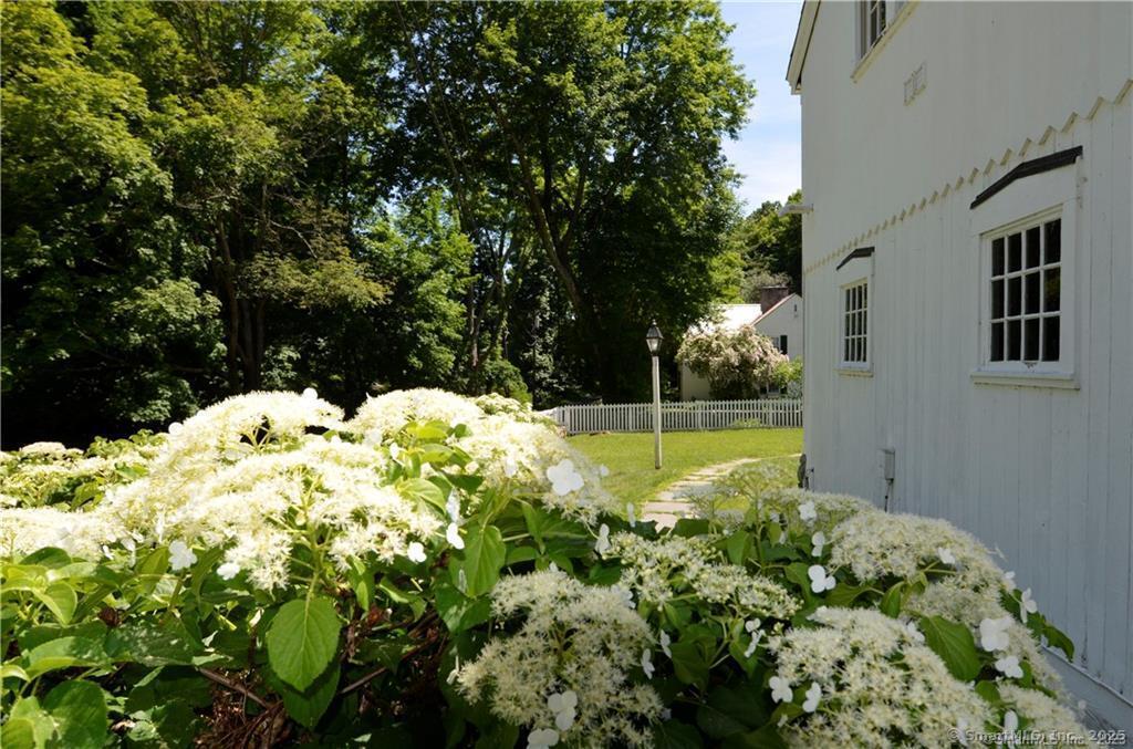 115 River Road Washington, CT 06794 - Photo 33 of 39