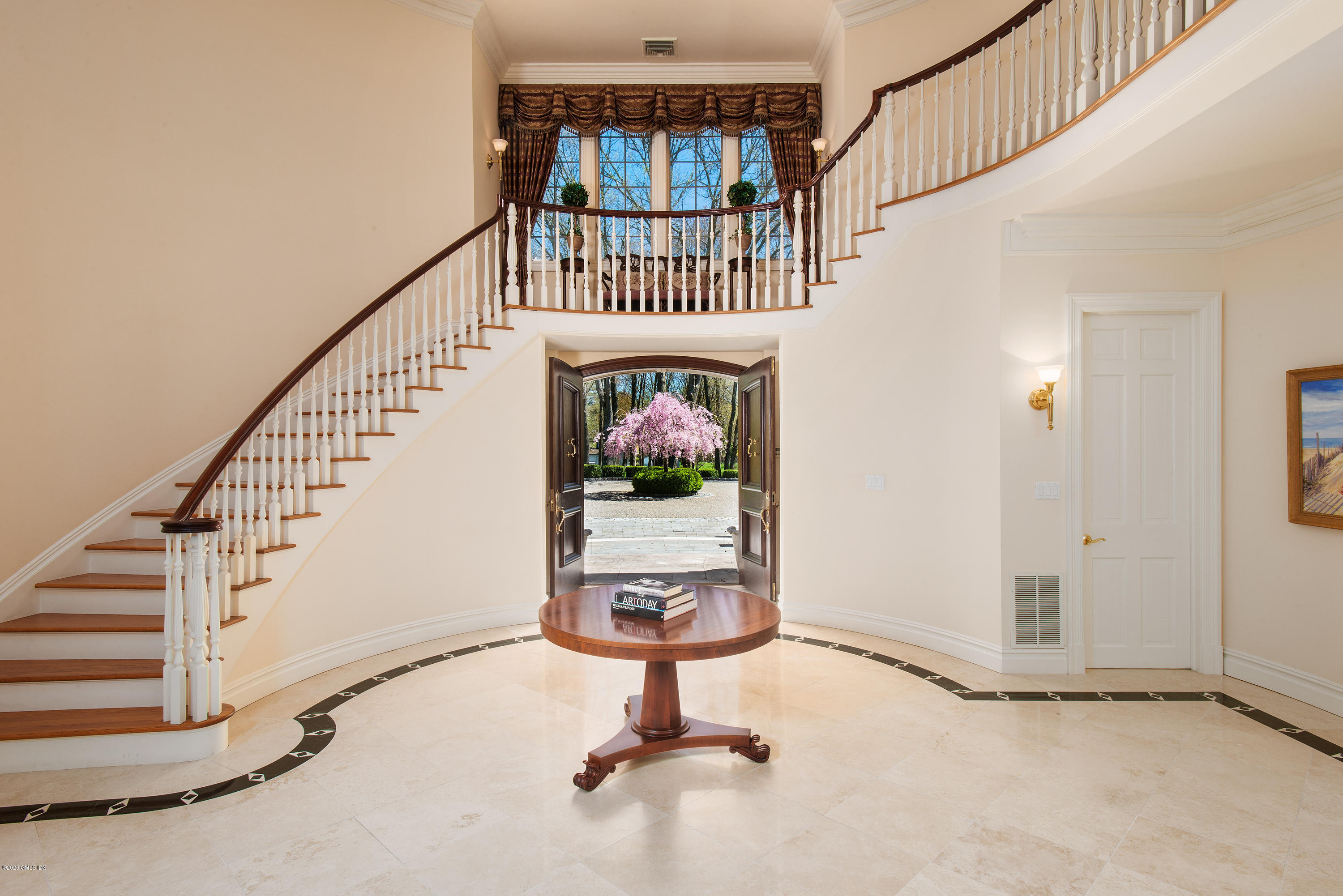 425 Taconic Road Greenwich, CT 06831 - Photo 2 of 13 FOYER