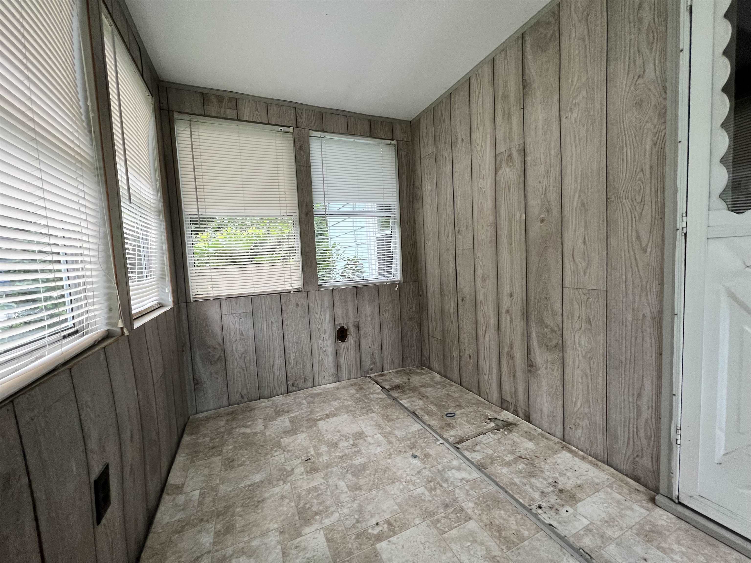 50 Main Street Hooksett, NH 03106 - Photo 12 of 40