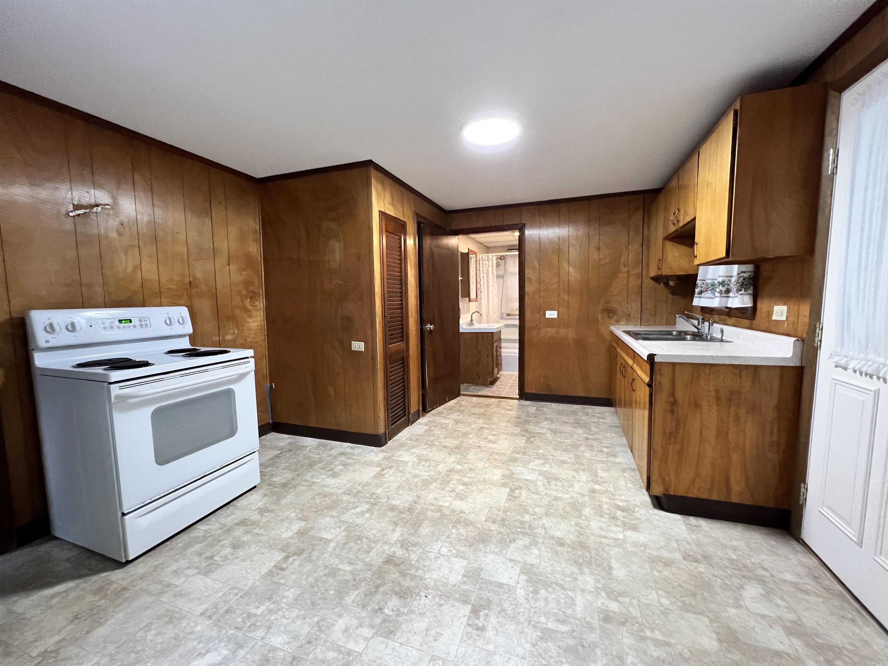 50 Main Street Hooksett, NH 03106 - Photo 19 of 40