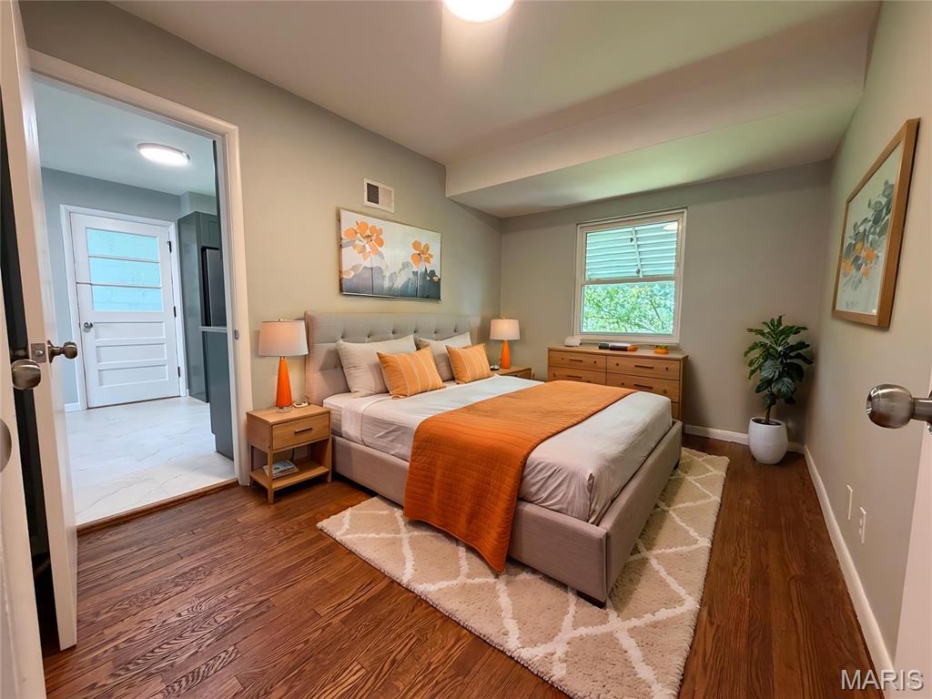4828 Reavis Barracks Road St. Louis, MO 63123 - Photo 4 of 30