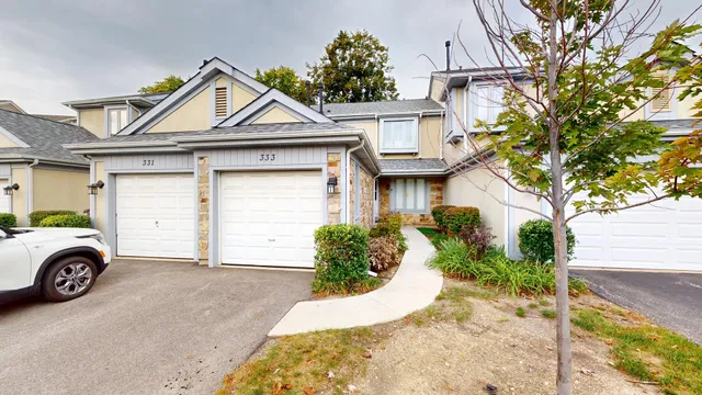 $2,700 | 333 Redwing Drive, Deerfield, IL 60015