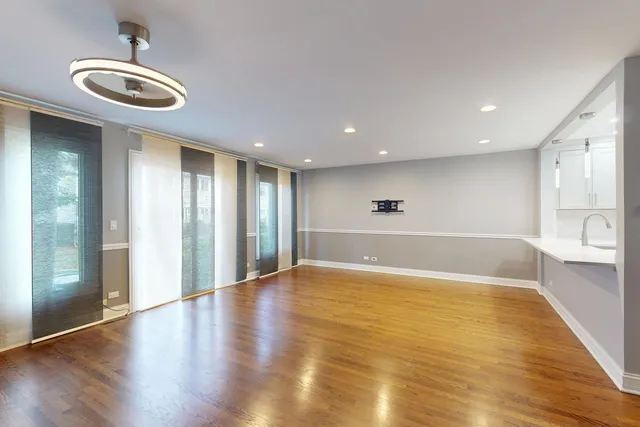 $2,700 | 333 Redwing Drive, Deerfield, IL 60015