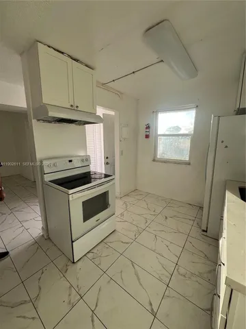 $195,000 | 301 Northwest 177th Street, Unit 136, Miami Gardens, FL 33169