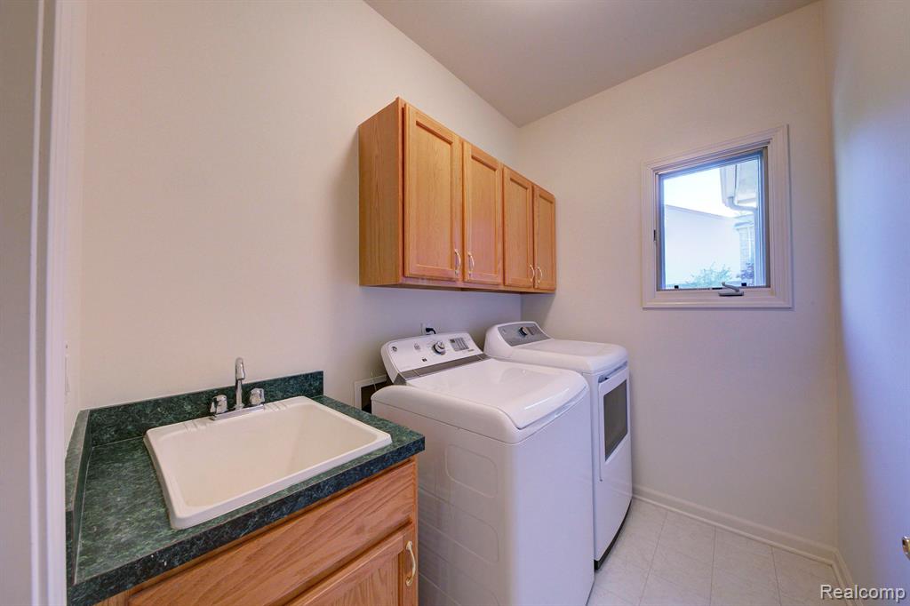 47774 Pavillon Road Canton, MI 48188 - Photo 22 of 45