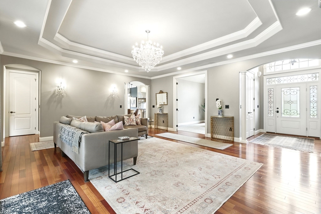 19 Peach Tree Road East Longmeadow, MA 01028 - Photo 6 of 42 Gallery Image 6