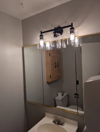 $1,800 | 208 Dee Road, North Aurora, IL 60542