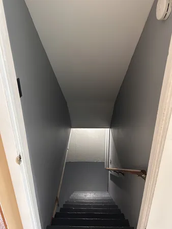 $1,800 | 208 Dee Road, North Aurora, IL 60542